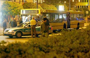 Λύση στο Μεσανατολικό ζητούσε ο 27χρονος που κατέλαβε λεωφορείο στο Βερολίνο