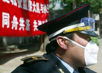 Αυστηρά μέτρα για τον περιορισμό του SARS αποφάσισαν οι ηγέτες της ΝΑ Ασίας