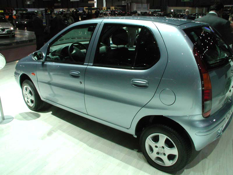 Αναβάλλεται η παρουσίαση του νέου μεσαίου MG Rover