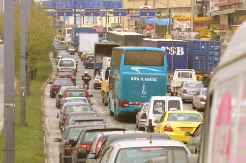 Σε επιφυλακή η Τροχαία για την έξοδο των εκδρομέων του τριημέρου της Κ.Δευτέρας
