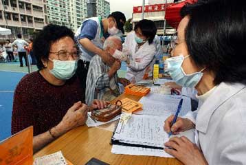 Για μακροχρόνιο αγώνα κατά της άτυπης πνευμονίας ετοιμάζεται η Κίνα
