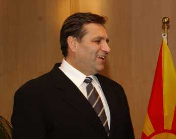 Καλύτερη συνεργασία με τον πρωθυπουργό ζητά ο πρόεδρος της ΠΓΔΜ