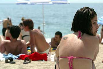 Μικρή πτώση της θερμοκρασίας σε όλη τη χώρα προβλέπεται τη Δευτέρα