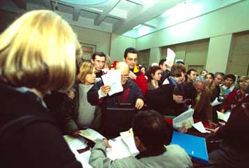 Πρωτοβουλία της Νομαρχίας Αθηνών για την καλύτερη εξυπηρέτηση των πολιτών