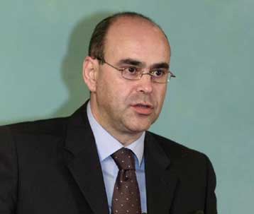 Ο οχετός της λάσπης συνεχίζεται, απαντά ο Μ.Νεονάκης στις νέες καταγγελίες Κουρή
