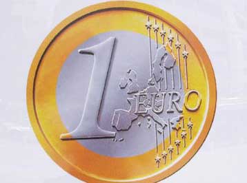 Συνεχίζεται το ράλι του ευρώ – Ξεπέρασε το 1,14 δολάριο σε νέο υψηλό τετραετίας