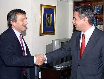 Η Ελλάδα πρόθυμη να συμμετάσχει στη θεσμική ανασυγκρότηση του Ιράκ