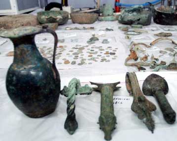 Εξαρθρώθηκε στην Κρήτη κύκλωμα αρχαιοκαπηλίας