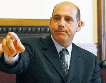 Καμπανάκι για την ανεργία κρούουν στην κυβέρνηση οι Έλληνες βιομήχανοι