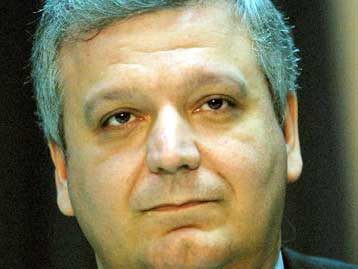 Διεύρυνση δικαιωμάτων και ανταγωνιστικότητα η «απάντηση» της κυβέρνησης στην ανεργία