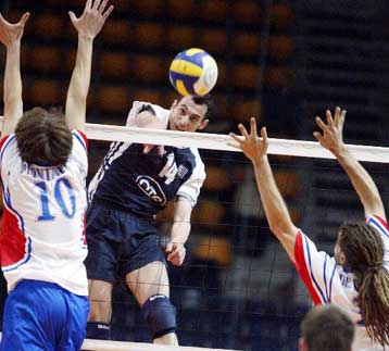 Μεγάλο βήμα πρόκρισης στο Ευρωπαϊκό από την εθνική βόλεϊ, με νίκη 3-2 επί της Γαλλίας