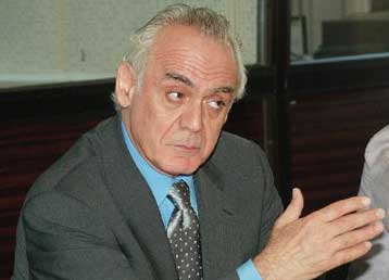 Δυσαρέσκεια από τον υπουργό Ανάπτυξης για τη διακοπή λειτουργίας της Palco