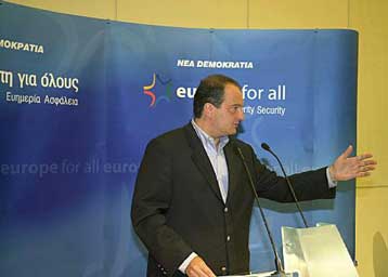 Η ΝΔ δεν θα δεχτεί αλλαγές στο εκλογικό σύστημα, διεμήνυσε από τη Λήμνο ο Κ.Καραμανλής
