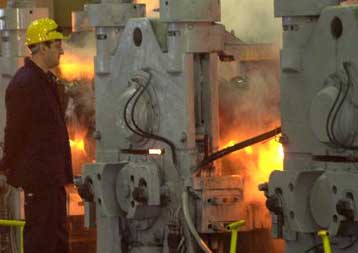 Μείωση 0,9% στη βιομηχανική παραγωγή το πρώτο τρίμηνο