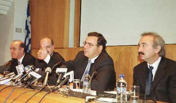 Σε πέντε άξονες η οικονομική πολιτική της κυβέρνησης τους επόμενους μήνες