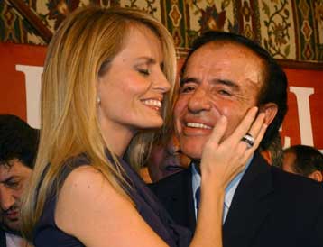Απέσυρε την υποψηφιότητά του για την προεδρία της Αργεντινής ο Κάρλος Μένεμ