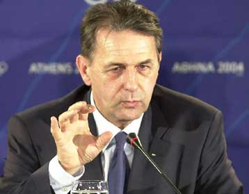 Να μη δημιουργηθούν διακρίσεις σε βάρος των αθλητών από την Ασία, δηλώνει ο Ζακ Ρογκ