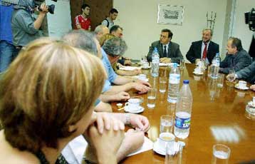 Τριμερή συνάντηση για τα σχέδια της Schiesser Pallas επιστρατεύει η κυβέρνηση