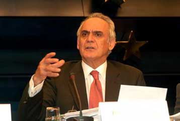 Διάλογο για την αποκατάσταση των σχέσεων ΕΕ-ΗΠΑ προωθούν οι Ευρωπαίοι σοσιαλιστές