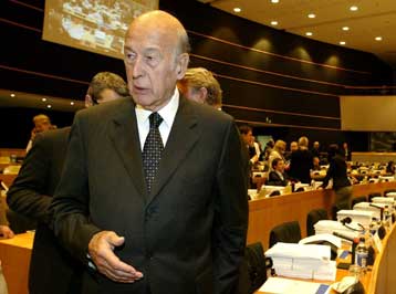 Ενισχύεται η ιδέα για μόνιμο πρόεδρο της ΕΕ, δήλωσε ο Βαλερί Ζισκάρ ντΕστέν