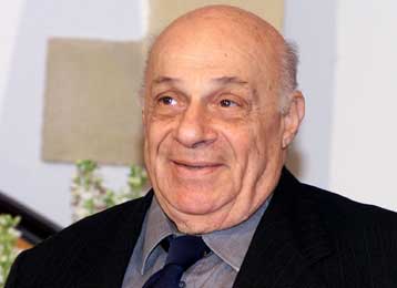 Ανεπιθύμητοι Ελληνοκύπριοι «θα χαθούν» εάν περάσουν στα κατεχόμενα απειλεί ο Ντενκτάς