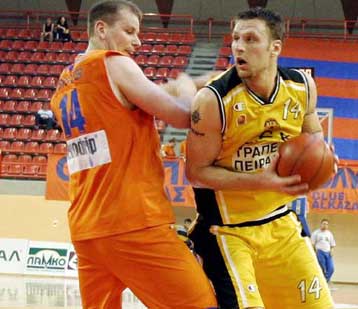 Πέρασε και η ΑΕΚ άνετα από τη Λάρισα, εύκολα το Περιστέρι τον Μακεδονικό