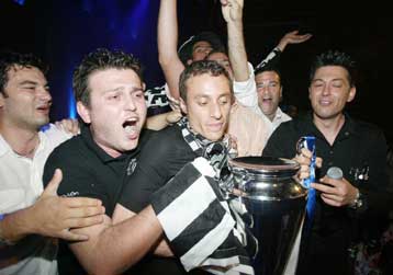 Πανηγύρια μέχρι… πρωΐας για τον ΠΑΟΚ και τους «ήρωες» πάικτες του