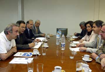Αδιέξοδο στις διαπραγματεύσεις Χριστοδουλάκη-ΚΕΔΚΕ για τα οικονομικά των δήμων