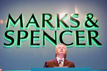 Υπερτριπλασιάστηκαν τα κέρδη της Marks & Spencer το 2002
