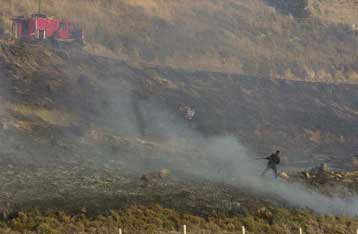 Υπό έλεγχο τέθηκε πυρκαγιά που εκδηλώθηκε σε θαμνώδη έκταση στο Βύρωνα