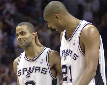 Μεγάλη νίκη των Σπερς επί των Μάβερικς και 1-1 στους τελικούς της Δυτικής Περιφέρειας