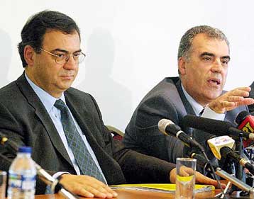 Προσπάθεια συνολικής απαξίωσης της οικονομίας καταγγέλλουν Χριστοδουλάκης και Ρέππας