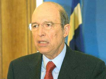 Την ικανοποίησή του για την άρση των κυρώσεων κατά του Ιράκ εξέφρασε ο Κ.Σημίτης