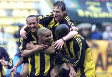 «Εκτέλεση» Ηρακλή από Αρη με «χρυσό» γκολ Μαλλού