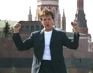 Ιστορική συναυλία του Πολ ΜακΚάρτνεϊ το Σάββατο στην Κόκκινη Πλατεία