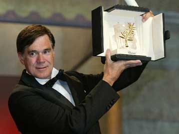 Στον «Ελέφαντα» του Γκας Βαν Σαντ απονεμήθηκε ο Χρυσός Φοίνικας των Καννών