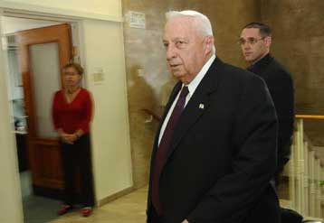 Έως το τέλος της εβδομάδας η συνάντηση Σαρόν – Αμπάς για τον «οδικό χάρτη»