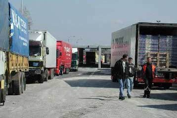 Στα 3,5 δισ. ευρώ διευρύνθηκε το εμπορικό έλλειμμα το πρώτο δίμηνο