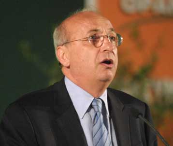 Μέτρα και κινήσεις «για την αντεπίθεση του ΠΑΣΟΚ» από τον Θ.Τσουκάτο