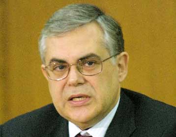 Αισιόδοξος για την πορεία του πληθωρισμού στην ευρωζώνη ο Λουκάς Παπαδήμος