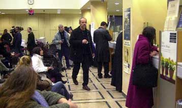 Πάνω από 48.000 αιτήσεις υποβλήθηκαν για τη δεύτερη έκδοση των «λαϊκών ομολόγων»