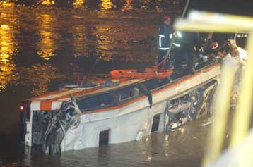 Συμβιβασμό για το δυστύχημα στον Αλιάκμονα αναζητά το ΚΤΕΛ Θεσσαλονίκης