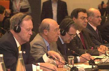 Συμφωνία με τον Καναδά για την προστασία των ονομασιών «ούζο» και «ρετσίνα»