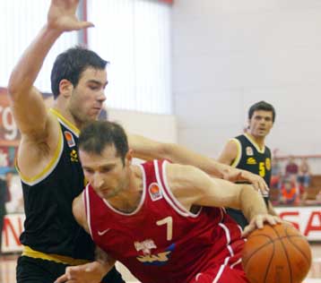 Έκλεισαν την τετράδα των πλέι οφ της Α1 μπάσκετ Ολυμπιακός και Περιστέρι