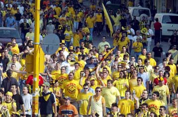 Τιμωρία 4 και 2 αγωνιστικών κεκλεισμένων των θυρών σε Αρη και ΠΑΟΚ αντίστοιχα