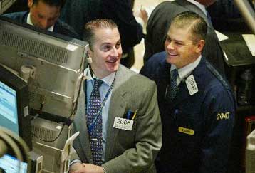 Κέρδη στη Γουόλ Στριτ την Παρασκευή – Σε θετικό έδαφος τα ευρωπαϊκά χρηματιστήρια