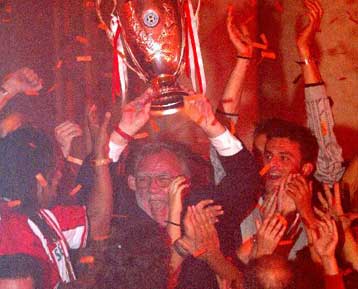 Συγκίνηση για τη Θύρα 7, φιέστα στον Ολυμπιακό και πιθανή μεταγραφή