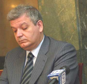 Αντιδράσεις σε Αθήνα και Λευκωσία μετά τις δηλώσεις Μητσοτάκη κατά Παπαδόπουλου