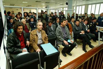 Καταθέσεις μαρτύρων υπεράσπισης τη Δευτέρα στη δίκη των φερόμενων ως μελών της 17Ν