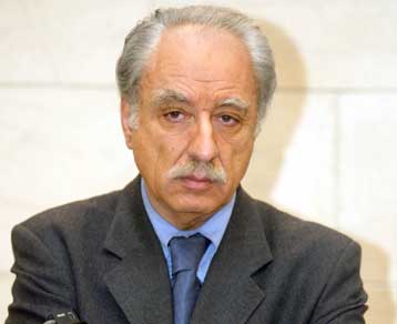 Για «ανάρμοστες σχέσεις» της ΝΔ με επιχειρηματικά συμφέροντα κάνει λόγο ο Τ.Χυτήρης